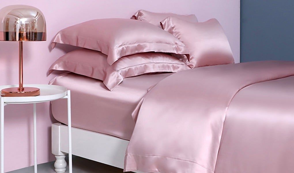 luxury pink color silk bed sheets