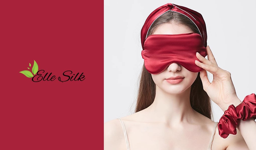 silk accessories in beauty care and travel