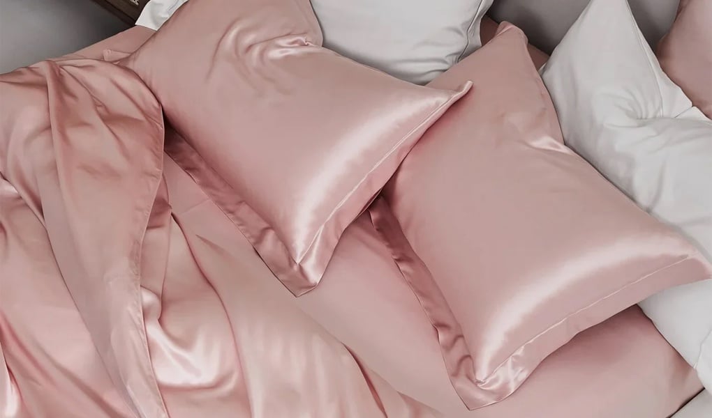 silk bedding textures