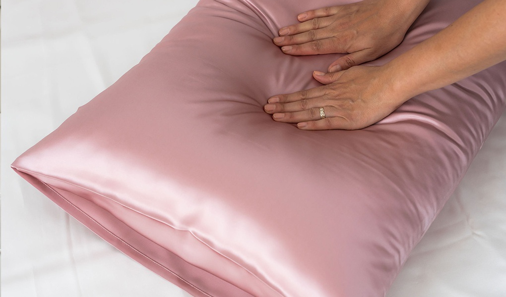 silk pillowcase pampers your skin