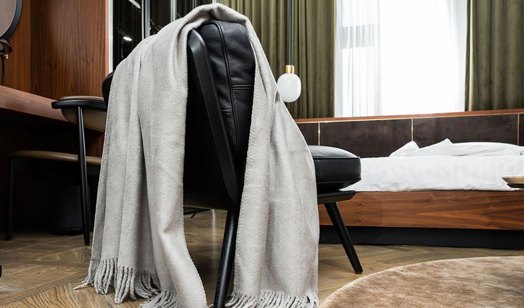 silk throws