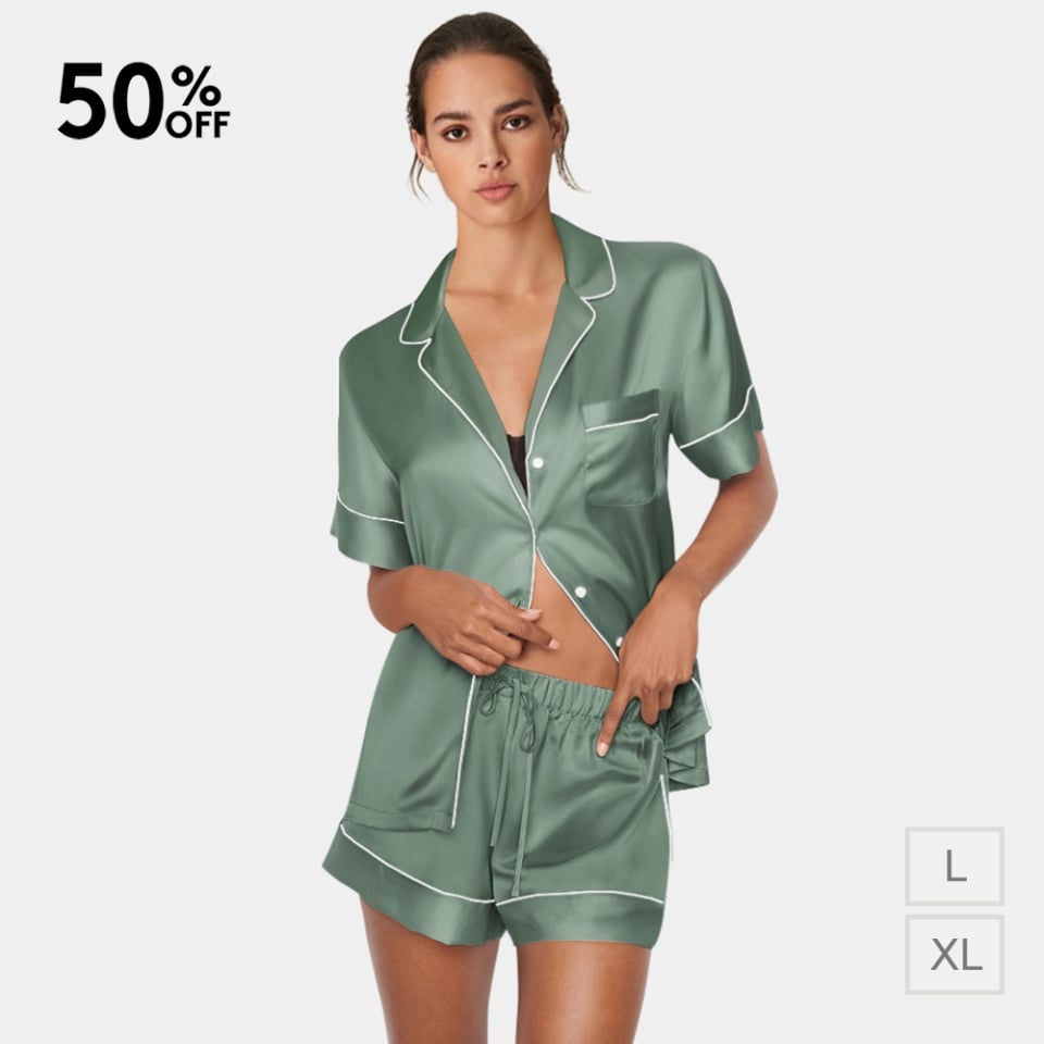 classique ensemble pyjama court en soie_
eucalyptus green/ivory