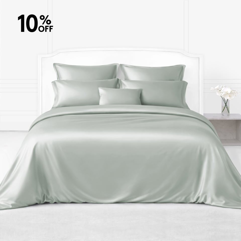 silk bed linen_morandi green