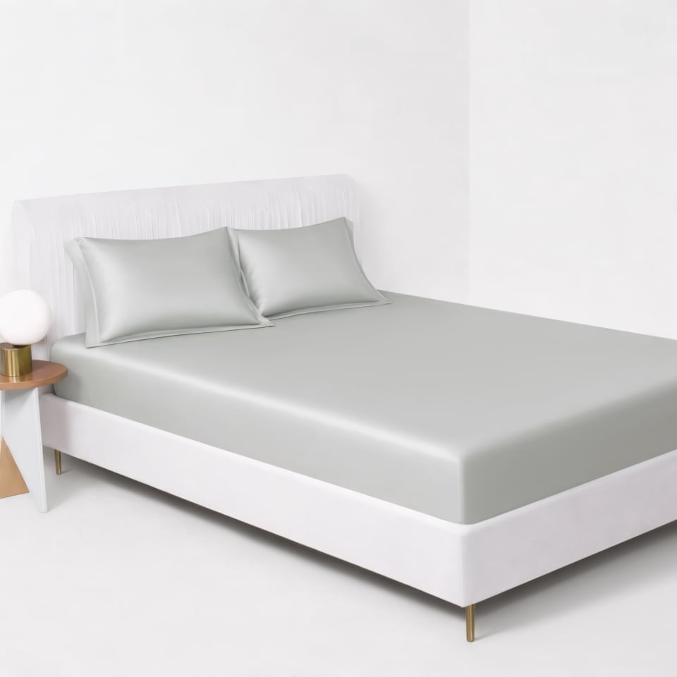 Drap Housse en Soie Gris Clair