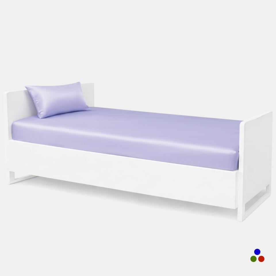 silk toddler fitted sheet_lavender blue